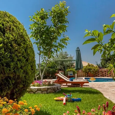 Aimilios Villa- Private Pool And Stunning View! וילה *