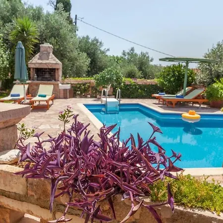 וילה Aimilios Villa- Private Pool And Stunning View!